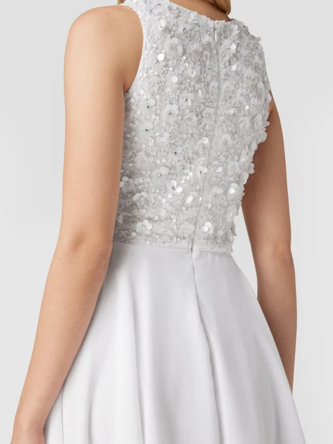 LACE & BEADS Brautkleid Mit Zierbesatz - Weiß 5 LACE & BEADS Brautkleid Mit Zierbesatz - Weiß – Bild 3