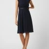 Christian Berg Cocktail Cocktailkleid Aus Chiffon Mit Spitze - Marineblau Meliert -LUXUAR SHOP 6h43cial616l6gi6al9kshhi6t832k1ja1b4qkpo98qkge9o854l0e26754kkkqg6d94adi9a0ql0ja69h3mae1j6ssm4p9n6gp64phk6gpj4ohiccs36c1h6opjacj374oj8oo