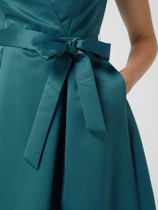 Christian Berg Cocktail Cocktailkleid Aus Satin - Smaragdgrün Meliert 5 Christian Berg Cocktail Cocktailkleid Aus Satin - Smaragdgrün Meliert – Bild 3