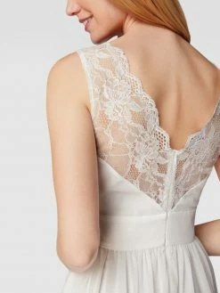 Swing Brautkleid Mit Taillenpasse Und Floralen Stickereien - Offwhite -LUXUAR SHOP 6t15adhh8kpl4g9l8h94igplad2jeia299b4kiagal644d2l90okidaf85a42h2haksk8iqd74o54k2l8oo68dpm6oo3ac1o6pimadpk75h30e1pc9gm4pb471ijec31chhjae8