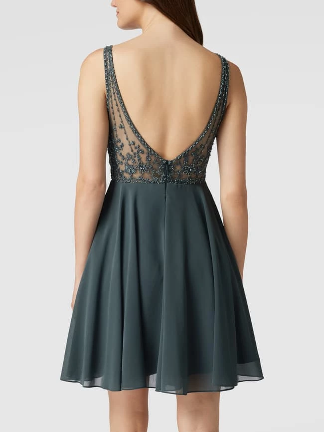 Laona Cocktailkleid In Minilänge Mit Strasssteinbesatz - Grün 7 Laona Cocktailkleid In Minilänge Mit Strasssteinbesatz - Grün – Bild 5