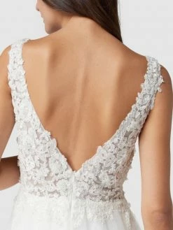 Mascara Brautkleid Mit Ziersteinen Und Floraler Spitze - Offwhite 10 Mascara Brautkleid Mit Ziersteinen Und Floraler Spitze - Offwhite -LUXUAR SHOP 852kqcqb91aksk1k9gq38h2g74q4oca29h844jak6d24igae8cr4mjaea4qjejija5352d2h6d55cc9na53m2phg6ks66ob568r6aohkchgjie356crjgdb46th30d1p6oq30d0