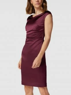 Swing Cocktailkleid Mit Gelegten Falten - Bordeaux Rot -LUXUAR SHOP 8pa3cc2fa5a32c2g8gpkcghp6l24gj1h6954ah27951k4c228ksjcl2h71938ja5a1a48l1l9koj4cifa8o3gp3268omcd1mcpgjep9kc4r34o9g6ssjge1o6hi30ob66oq3ae0