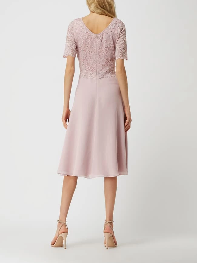 Vera Mont Cocktailkleid Aus Floraler Spitze Und Chiffon - Rosé 6 Vera Mont Cocktailkleid Aus Floraler Spitze Und Chiffon - Rosé – Bild 4