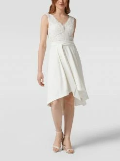 Paradi Brautkleid Mit Floralen Stickereien - Offwhite -LUXUAR SHOP 90sjakph6l15chpnala4sj1h9tajeh2389b4cl1m6164sgq66d7ksea574rj6k216gr3ehi36p6j2ci96oo66dhh60omcor574p3ee1kcgom6ob26cr34pb56dh64c1n60pj8p8