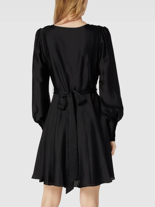 Swing Cocktailkleid Mit Taillengürtel - Schwarz 7 Swing Cocktailkleid Mit Taillengürtel - Schwarz – Bild 5