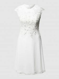 Luxuar Brautkleid Mit Zierborten - Offwhite 9 Luxuar Brautkleid Mit Zierborten - Offwhite -LUXUAR SHOP 953l8c1h68rj8lif98ol4ci4650kmkqha52jei2cacpl2j21610kcjhm8gr3ijib84r52e1o64s4kgho9p3j2d3264qjadb66tj6cdpkcpi62oj568p66ohkc5h6aoj371gjge8