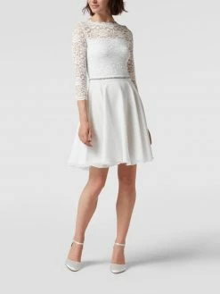 Swing Brautkleid Mit Floralen Stickereien Und Ziersteinen - Offwhite -LUXUAR SHOP 9kqkkia2al3kgjpg9sqj4iq19cr4ae1o98rkiiia95834j9i65ak6l2399732d9i9l2kgiiealb36khgad3jae9mccqjechkc4r32c9k65i3eoj1cgq6ad1kc9hm6c9hcli3gp8