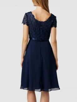 Luxuar Cocktailkleid Mit Ziersteinen Und Floralen Stickereien - Dunkelblau 11 Luxuar Cocktailkleid Mit Ziersteinen Und Floralen Stickereien - Dunkelblau -LUXUAR SHOP 9p4kskaj9h0kehpk8h54mgi1ad4j6h9m697j0h1l6t73cl1l8p44ecil90qj4ki2650jelam61a46ipl6h3mcp33cdh68cb46cq62e1k61hm6eb26sr38p9h6li32c9l74p38oo