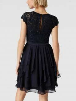 Jake*s Cocktail Cocktailkleid Mit Spitzenbesatz - Marineblau Meliert -LUXUAR SHOP a11jgjie652jedqg8l43ilhj9kp32gi78tb4ad1i89148dic8spkkcib9d0jcl1g8h736kqmad43gl28a8o64dhhchj3ed1o6tj30e1k6lj3co9j6dij0cb5ckp3gdpm6di62og