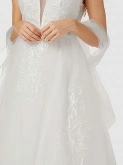 Unique Brautkleid Mit Floralen Stickereien Und Pailletten - Offwhite -LUXUAR SHOP a13kmd1j6t8jaki9a8q4qga774qkaja984qjcla28t842h1j657ksg9l75a3alic70qkil1ka143ejhj6h3jie9m6pj6achhcgp6acpk60r34ohp70oj6d1h6hhjiphjcpgjgd8