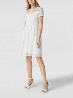 Swing Brautkleid Mit Lochstickereien - Offwhite