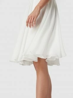 Luxuar Brautkleid Mit Floralen Stickereien Und Zierperlen - Offwhite -LUXUAR SHOP a8q34k9n9p6kmi269ko50kpi918j4e2ial838lae9gpj2e1k9kp30cig6l3k8j1jacs42ghhah74mdph8d3map9hc4r62p9kcgs64p1k6ksj8ob1cpi34cb565hj8phi6cs3ge0