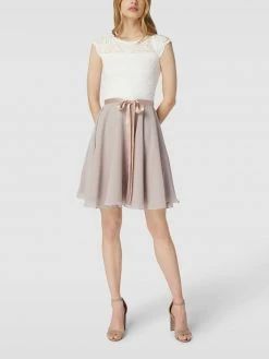 Swing Cocktailkleid Mit Spitzenbesatz - Altrosa