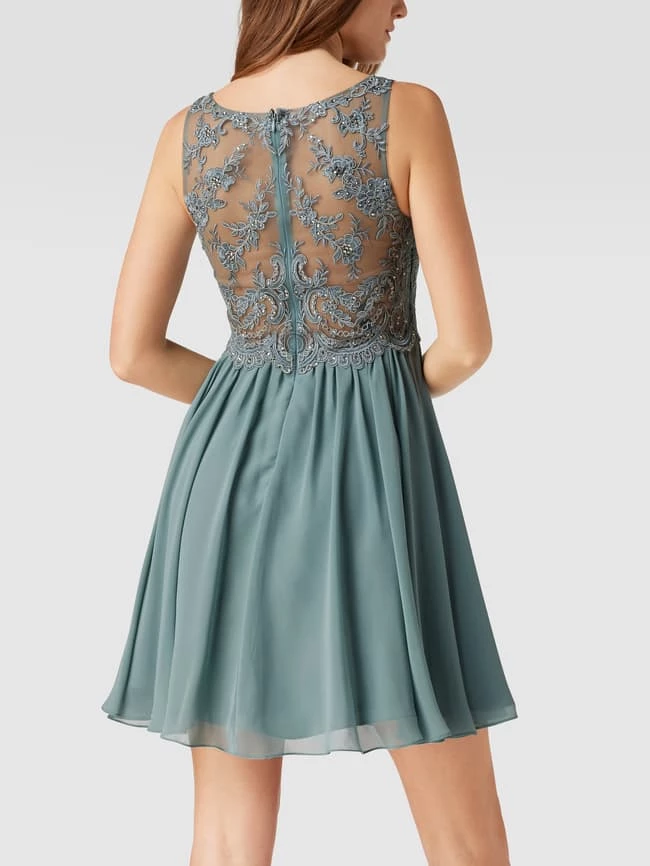 Laona Cocktailkleid Aus Tüll Mit Strasssteinen - Schilf 7 Laona Cocktailkleid Aus Tüll Mit Strasssteinen - Schilf – Bild 5