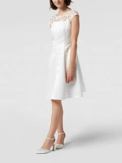 Swing Brautkleid Mit Floralem Besatz - Offwhite