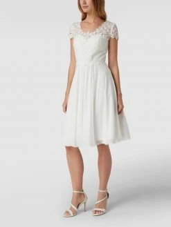 Luxuar Brautkleid Mit Floralen Stickereien Und Zierperlen - Offwhite -LUXUAR SHOP ap34ml2f6534kcika9854k277515ae2a9p4jcki5akok2gpm6csjehagap24oham64p4qd9oaoo4qe28ap3jeoho60q3gcpp69i68c9k6srj4oj668q62c9lc4sm2ohjclh6cc0