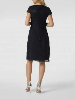 Christian Berg Cocktail Cocktailkleid Aus Spitze Und Chiffon - Marineblau Meliert 11 Christian Berg Cocktail Cocktailkleid Aus Spitze Und Chiffon - Marineblau Meliert -LUXUAR SHOP ap4j2jql69630gid6h5k8c266t63ej1k8974udah89858k2198q4me9h8db5ck2j89438gam91334di56d3jao9n6soj4oj5coo34o9k6dim4e36cdj32dhm74sjedj4cgpm8p0