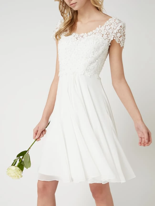 Luxuar Brautkleid Aus Häkelspitze Und Chiffon - Offwhite 6 Luxuar Brautkleid Aus Häkelspitze Und Chiffon - Offwhite – Bild 4